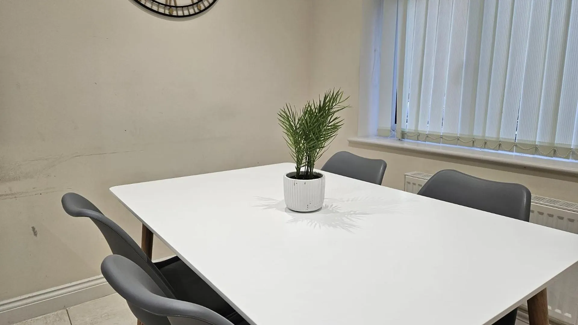 The Villas - Near Nec-Bhax Birmingham United Kingdom