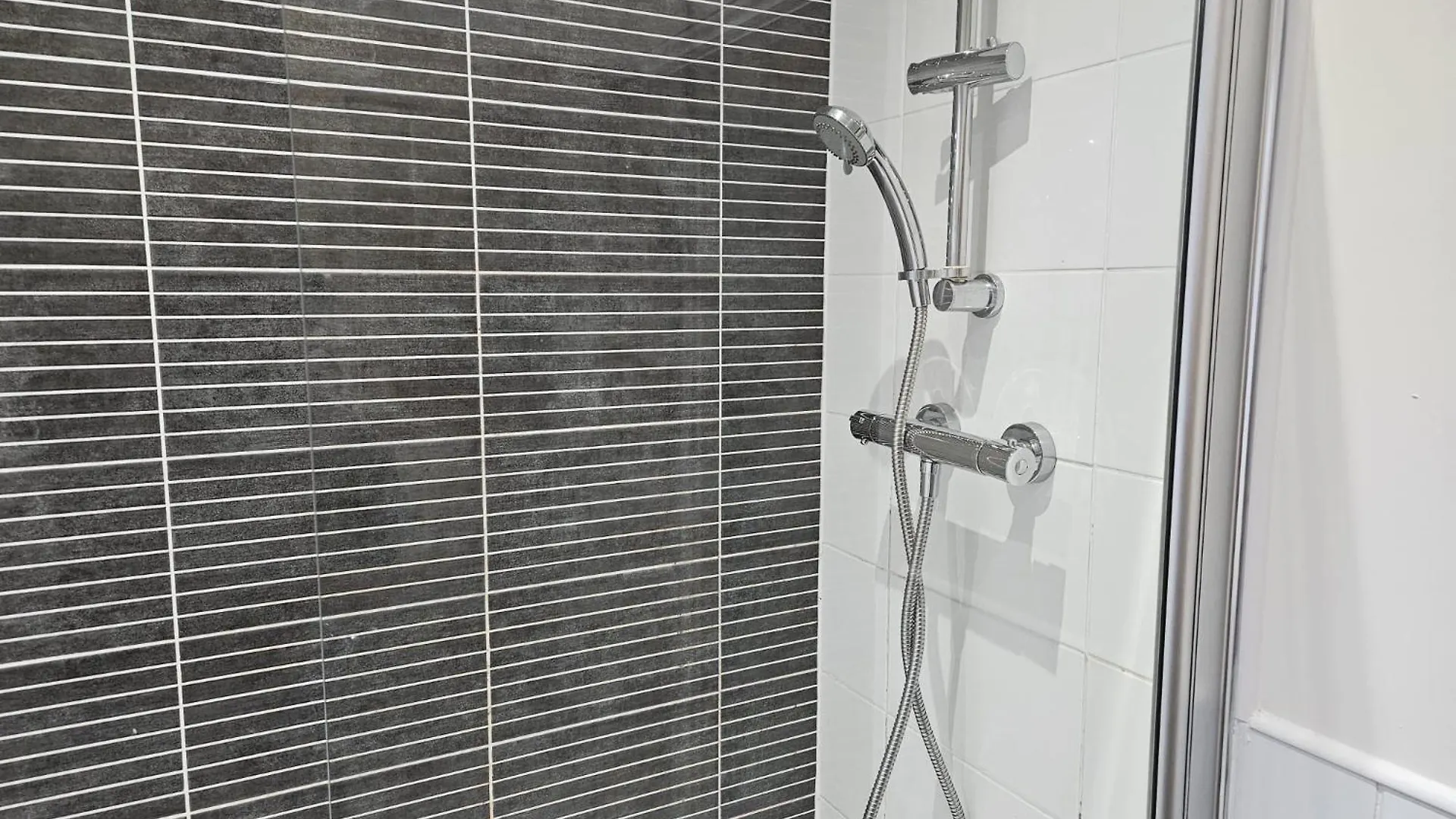 The Villas - Near Nec-Bhax Birmingham Guest house