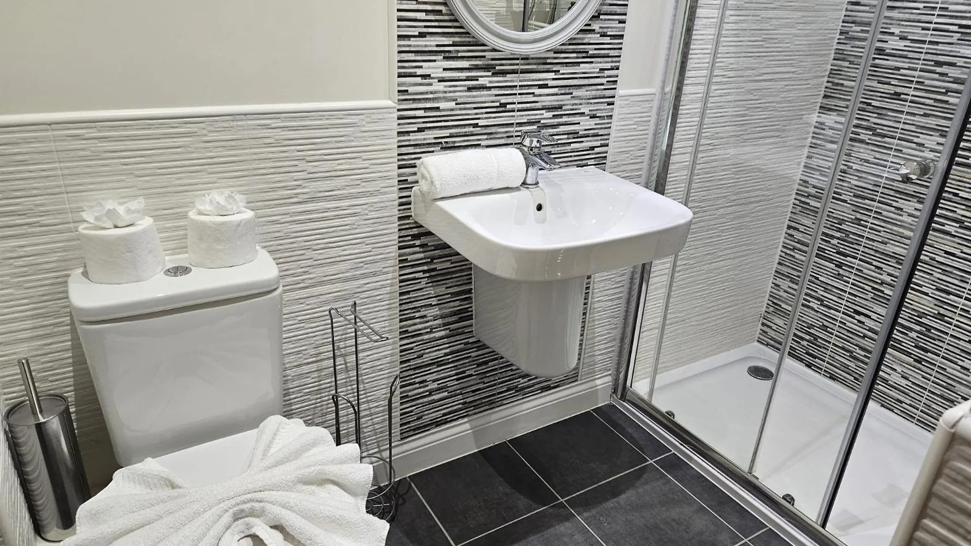 Guest house The Villas - Near Nec-Bhax Birmingham